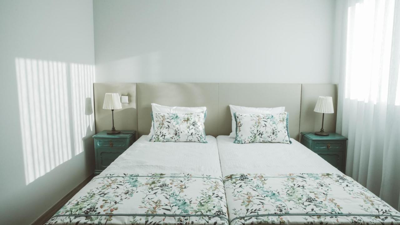 Vila Milreu Guest House เอสตอย ภายนอก รูปภาพ