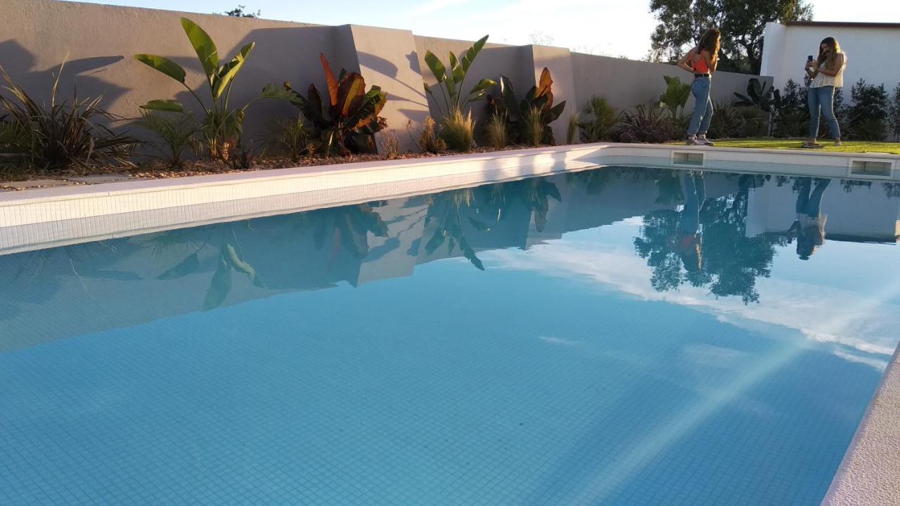 Vila Milreu Guest House เอสตอย ภายนอก รูปภาพ