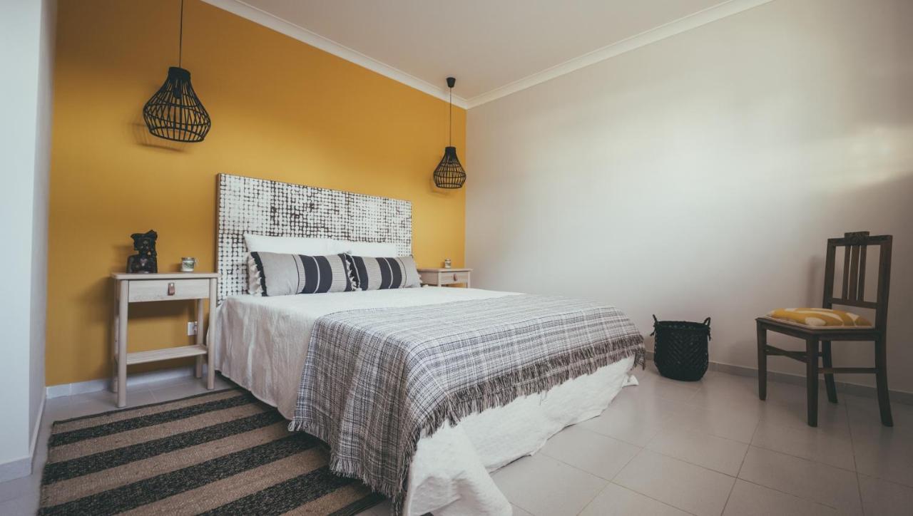 Vila Milreu Guest House เอสตอย ภายนอก รูปภาพ